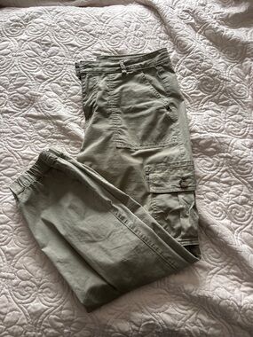 Women's Olive Green Cargo Pants with Utility Pockets